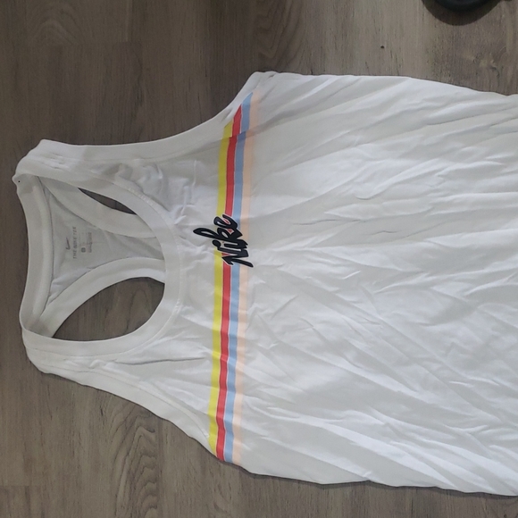 Tank top - Picture 3 of 3